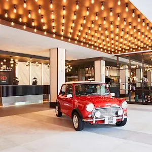 **** Hotel Radisson Red London Heathrow Großbritannien